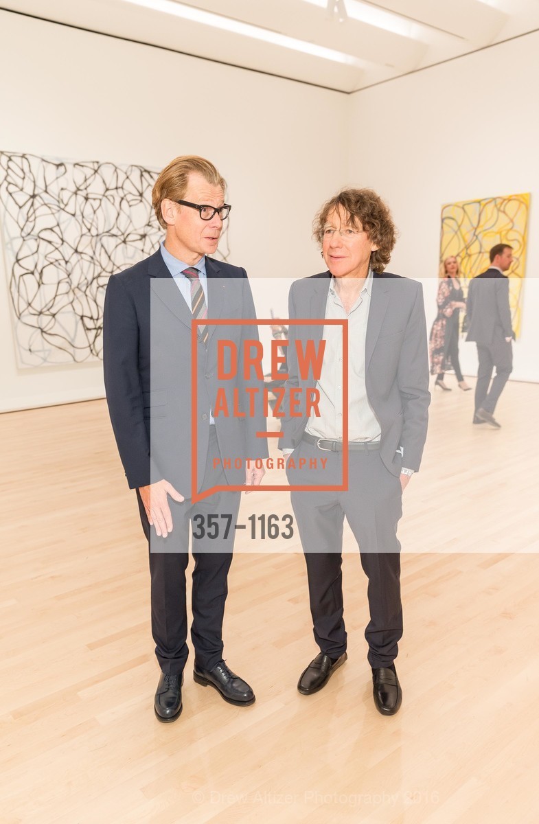 Philippe Vergne, Charles Ray, SFMOMA Art Bash, SFMOMA. 151 3rd St, April 29th, 2016, Photo #357-1163 Philippe Vergne, Charles Ray, Photo #357-1163