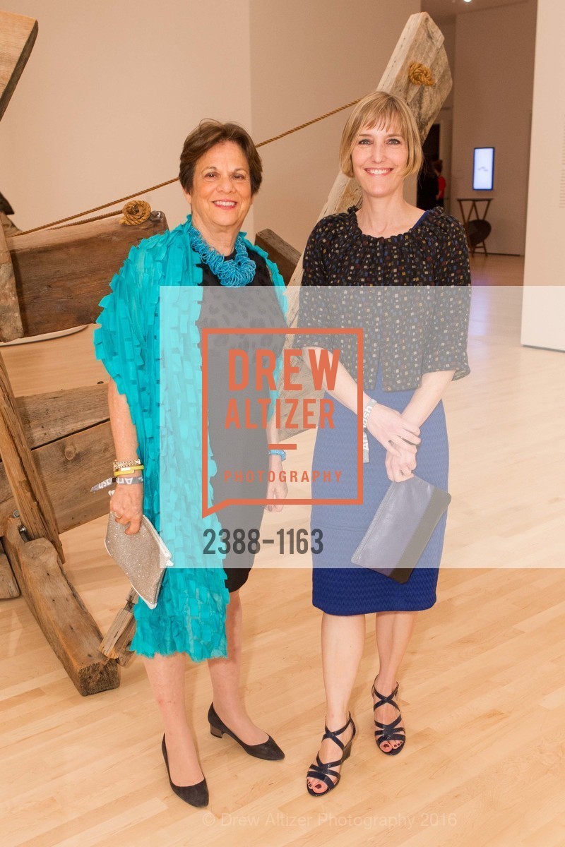 Stephanie Barron, Britt Salvasen, Photo #2388-1163