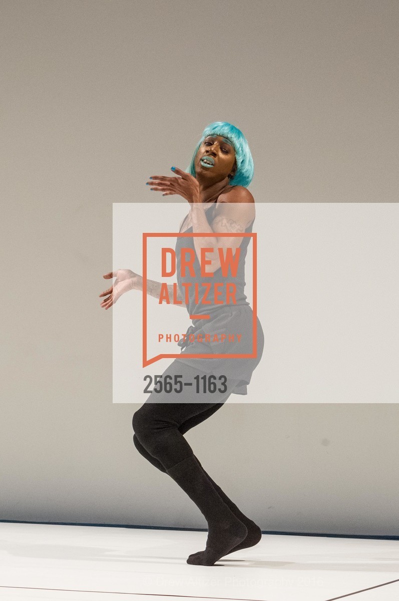 Performance, SFMOMA Art Bash, SFMOMA. 151 3rd St, April 29th, 2016, Photo #2565-1163 Performance, Photo #2565-1163