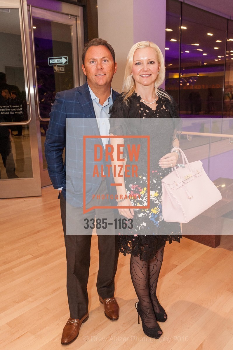 Gary McGuire, Nathalie Delrue-McGuire, SFMOMA Art Bash, SFMOMA. 151 3rd St, April 29th, 2016, Photo #3385-1163 Gary McGuire, Nathalie Delrue-McGuire, Photo #3385-1163