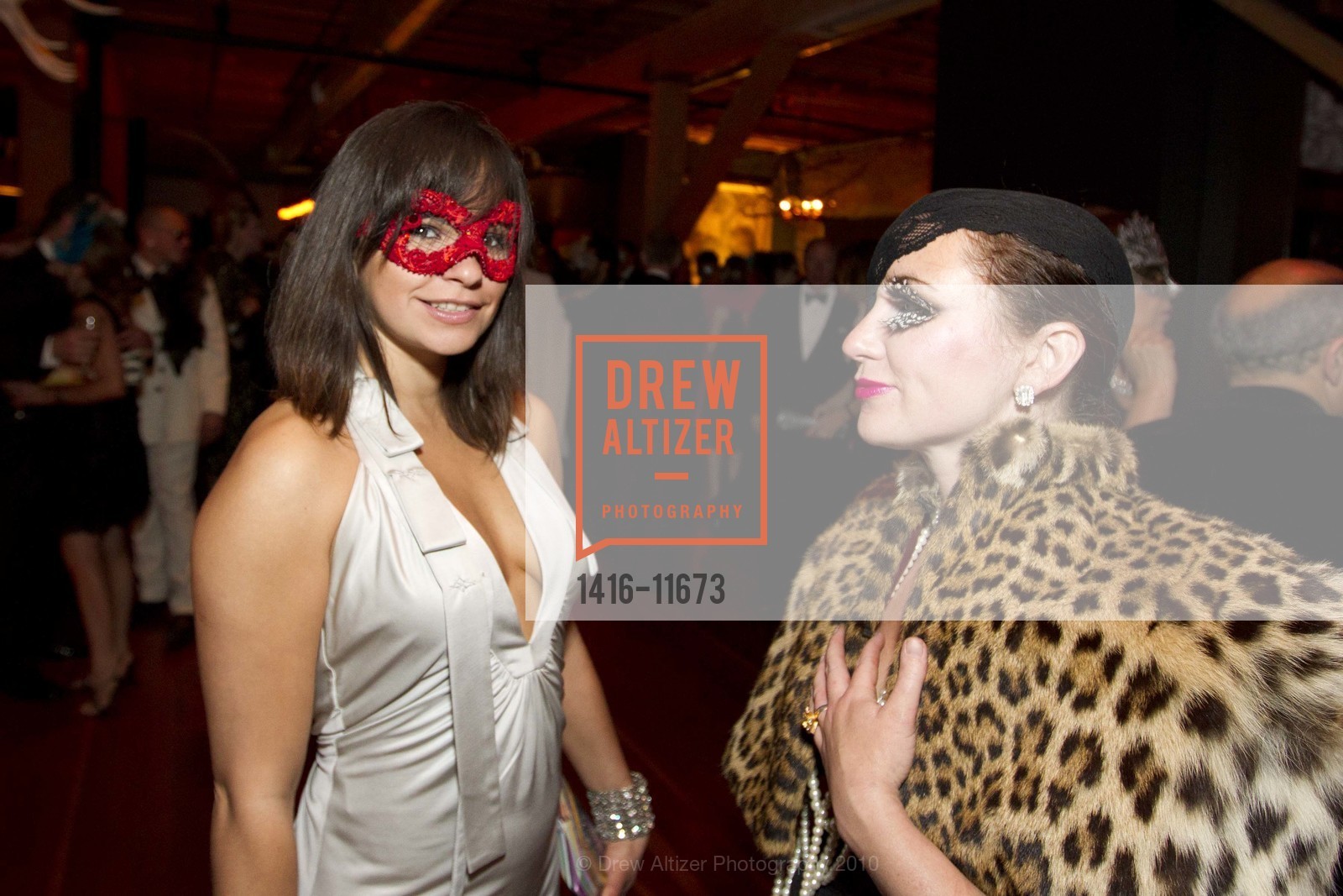 Priscilla Guimarais, Lindsey Shook, HALESTORM: Ken Fulk Honors Denise Hale With a Masquerade Gala to Benefit SFSPCA, US, May 10th, 2010, Photo #1416-11673 Priscilla Guimarais, Lindsey Shook, Photo #1416-11673
