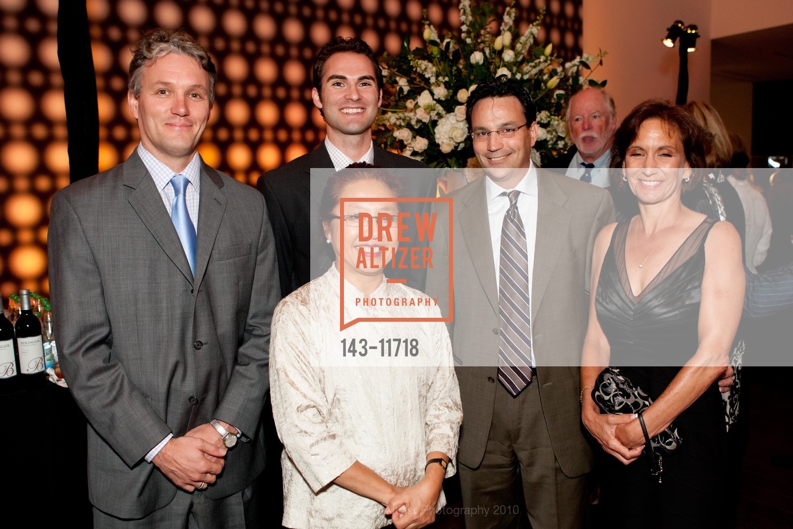 Julian Cox, PJ Skarlanic, Dennis Mulqueeney, Michele Gutierrez, Van Gogh, Gauguin Cezanne Opening Party, US, September 23rd, 2010, Photo #143-11718 Julian Cox, PJ Skarlanic, Dennis Mulqueeney, Michele Gutierrez, Photo #143-11718