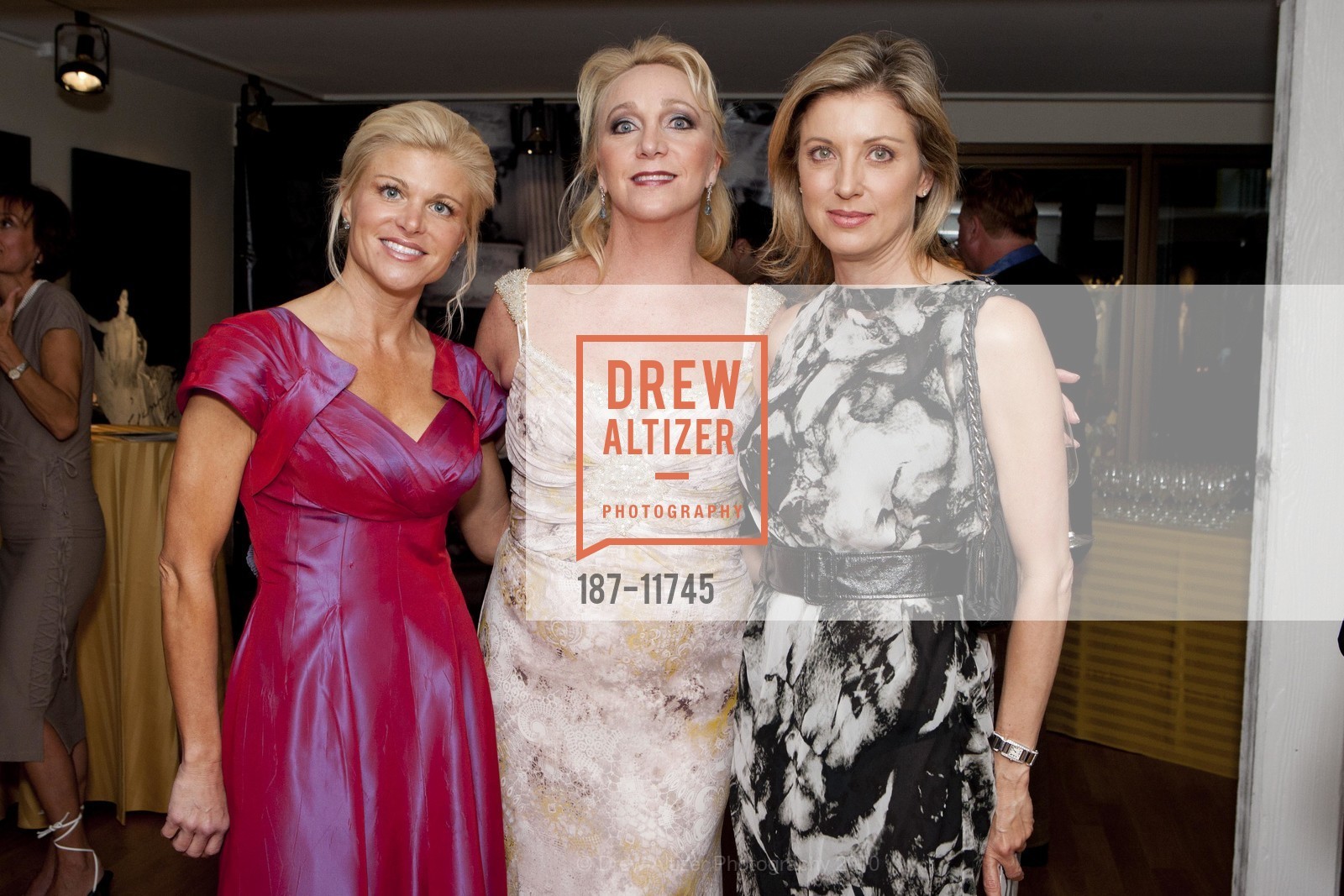 Lori Shigekane, Judy Holm, Holly Baxter, Maria Callas Exhibition Opening Gala, US, September 24th, 2010, Photo #187-11745 Lori Shigekane, Judy Holm, Holly Baxter, Photo #187-11745