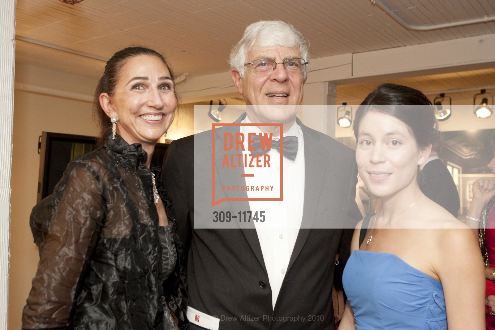 Beverly Hayes, Mario Fusco, Melissa Fusco, Maria Callas Exhibition Opening Gala, US, September 24th, 2010, Photo #309-11745 Beverly Hayes, Mario Fusco, Melissa Fusco, Photo #309-11745