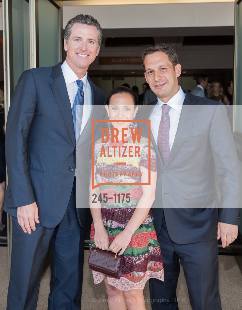 Gavin Newsom, Becca Prowda, Daniel Lurie, 2016 Tipping Point Benefit, Bill Graham Civic Auditorium, May 5th, 2016, Photo #245-1175 Gavin Newsom, Becca Prowda, Daniel Lurie, Photo #245-1175