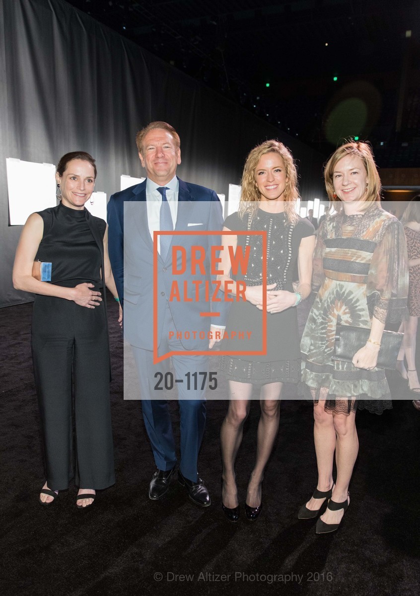 Leslie Finderman, Dennis Hearst, Leah Hearst, Katie Schwab Paige, 2016 Tipping Point Benefit, Bill Graham Civic Auditorium, May 5th, 2016, Photo #20-1175 Leslie Finderman, Dennis Hearst, Leah Hearst, Katie Schwab Paige, Photo #20-1175