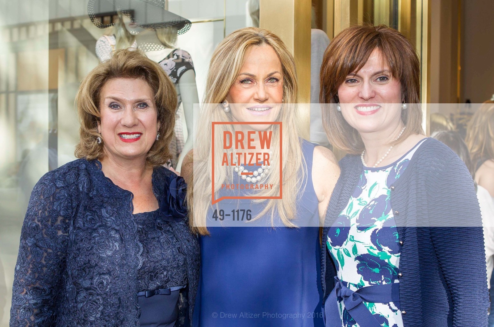 Irene Oykhman, Nicoletta Spagnoli, Julia Schloss, Luisa Spagnoli Grand Opening, Luisa Spagnoli. 180 El Camino Road, Suite 1115, Palo Alto, CA 94304, May 5th, 2016, Photo #49-1176 Irene Oykhman, Nicoletta Spagnoli, Julia Schloss, Photo #49-1176
