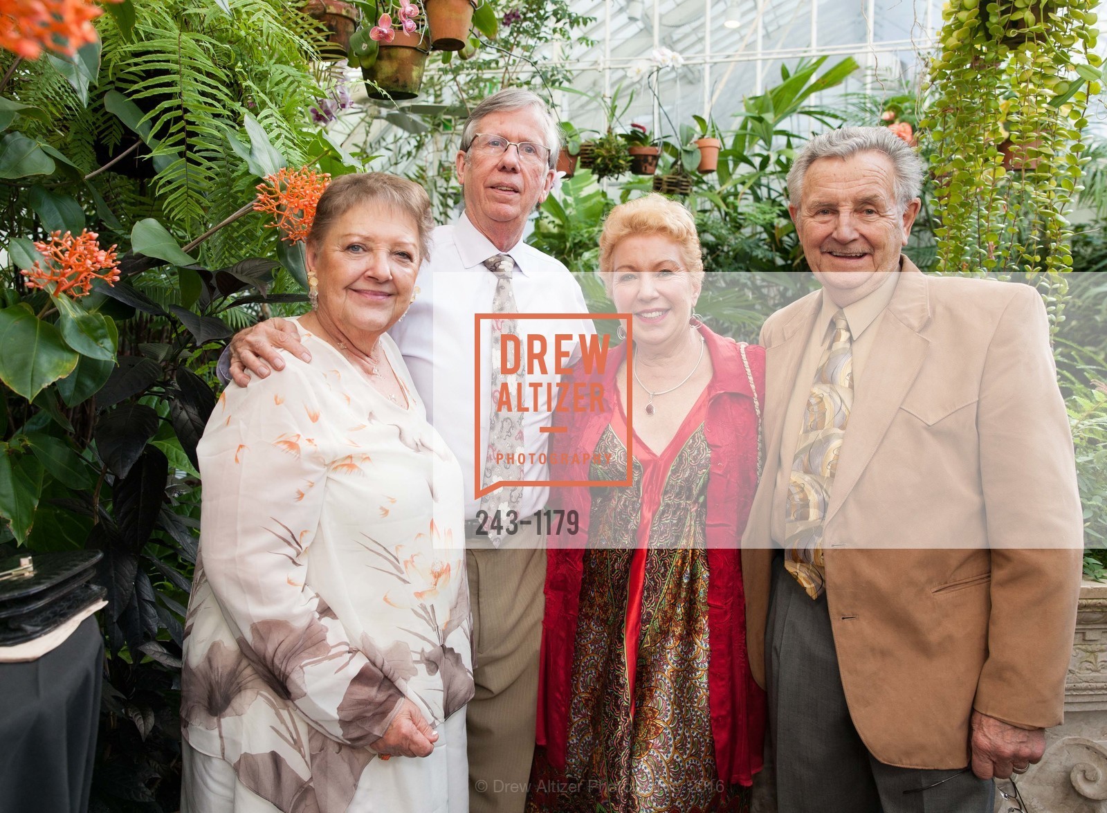 Betty Packard, Stephen Voris, Jane Storseter, Herleiv Storseter, Photo #243-1179