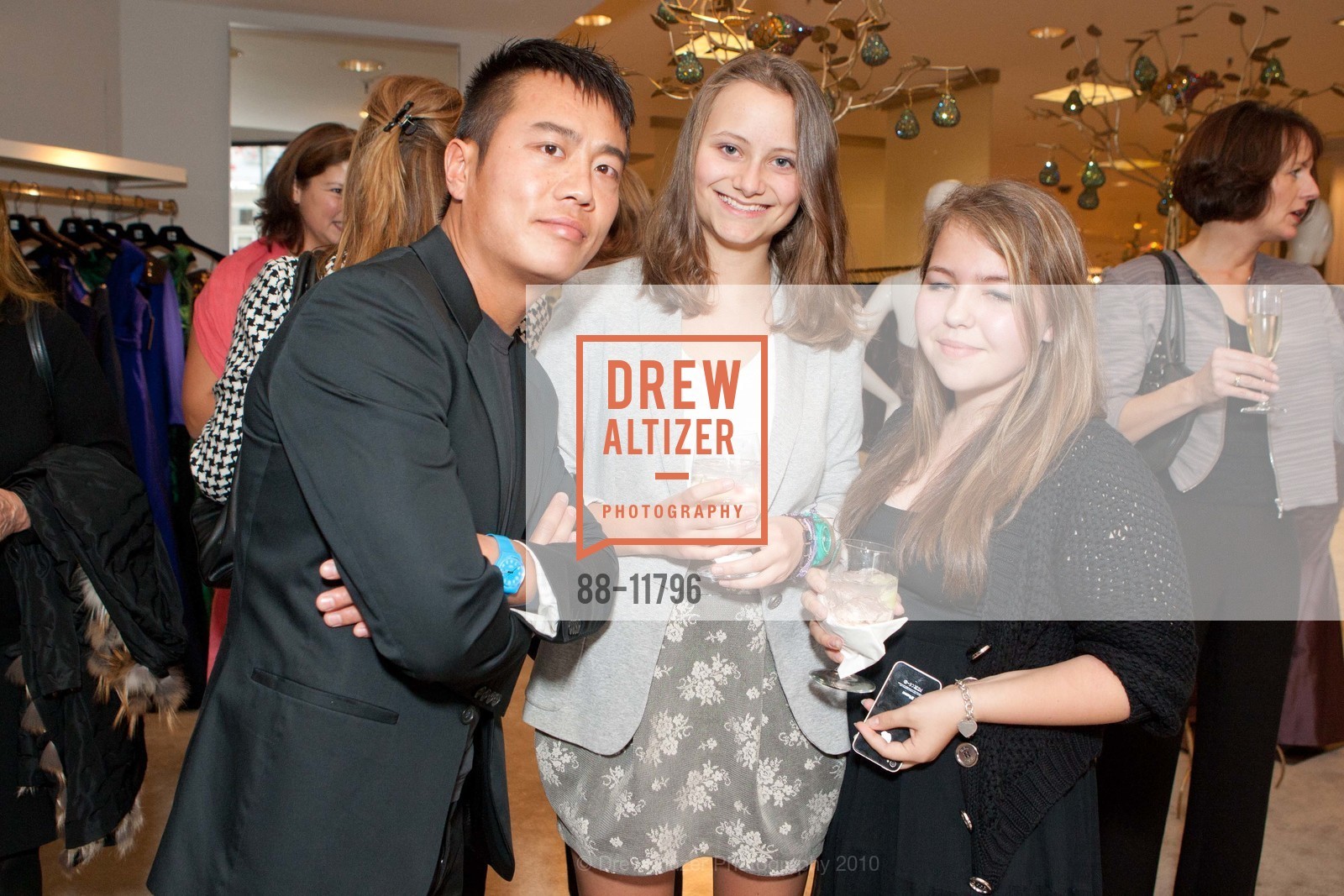 Leo Chan, Patricia Rothen, Liza Savenkova, Photo #88-11796