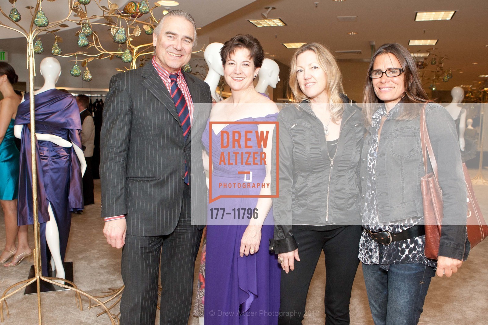 Peter Rothen, Payton Walton, Bridgette Shaw, Teresa Wilson, Saks Fifth Avenue Hosts A Personal Appearance by TALBOT RUNHOF, US, November 19th, 2010, Photo #177-11796 Peter Rothen, Payton Walton, Bridgette Shaw, Teresa Wilson, Photo #177-11796