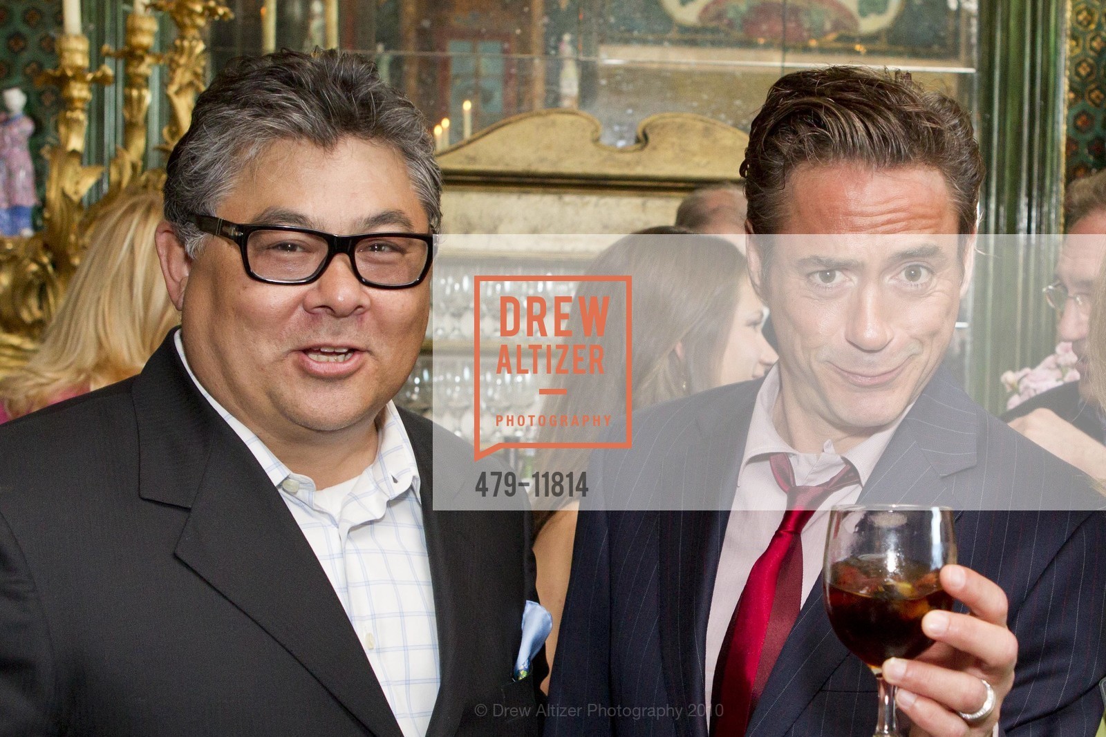 Robert Downey Jr., Ann & Gordon Getty Host Robert Downey Jr, and Jerry Brown to Benefit OAKLAND SCHOOL FOR THE ARTS, Private Residence, May 12th, 2010, Photo #479-11814 Robert Downey Jr., Photo #479-11814