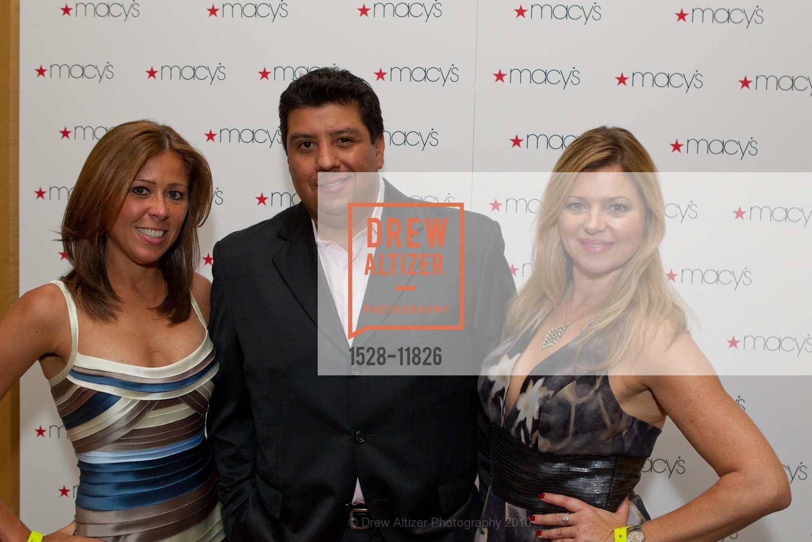 Deanna Menold, Liz Hill, Photo #1528-11826