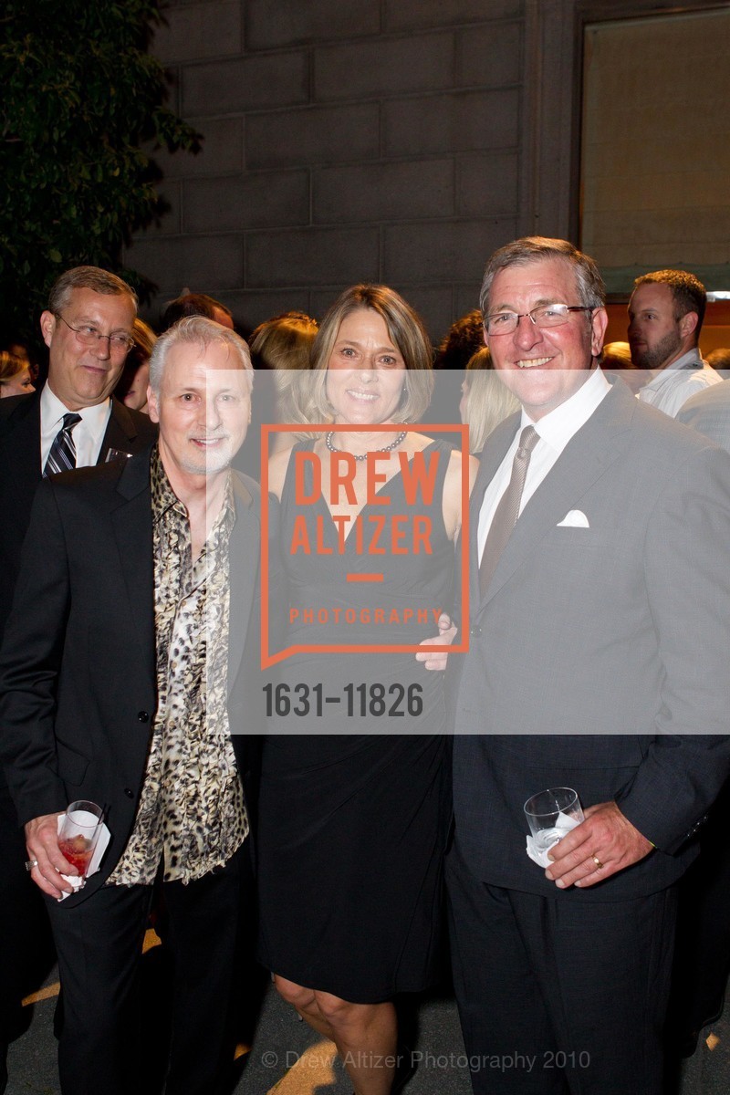 Larry Hasbarger, Patty Anderson, Kent Anderson, MACY'S PASSPORT Presents Glamorama, US, September 25th, 2010, Photo #1631-11826 Larry Hasbarger, Patty Anderson, Kent Anderson, Photo #1631-11826