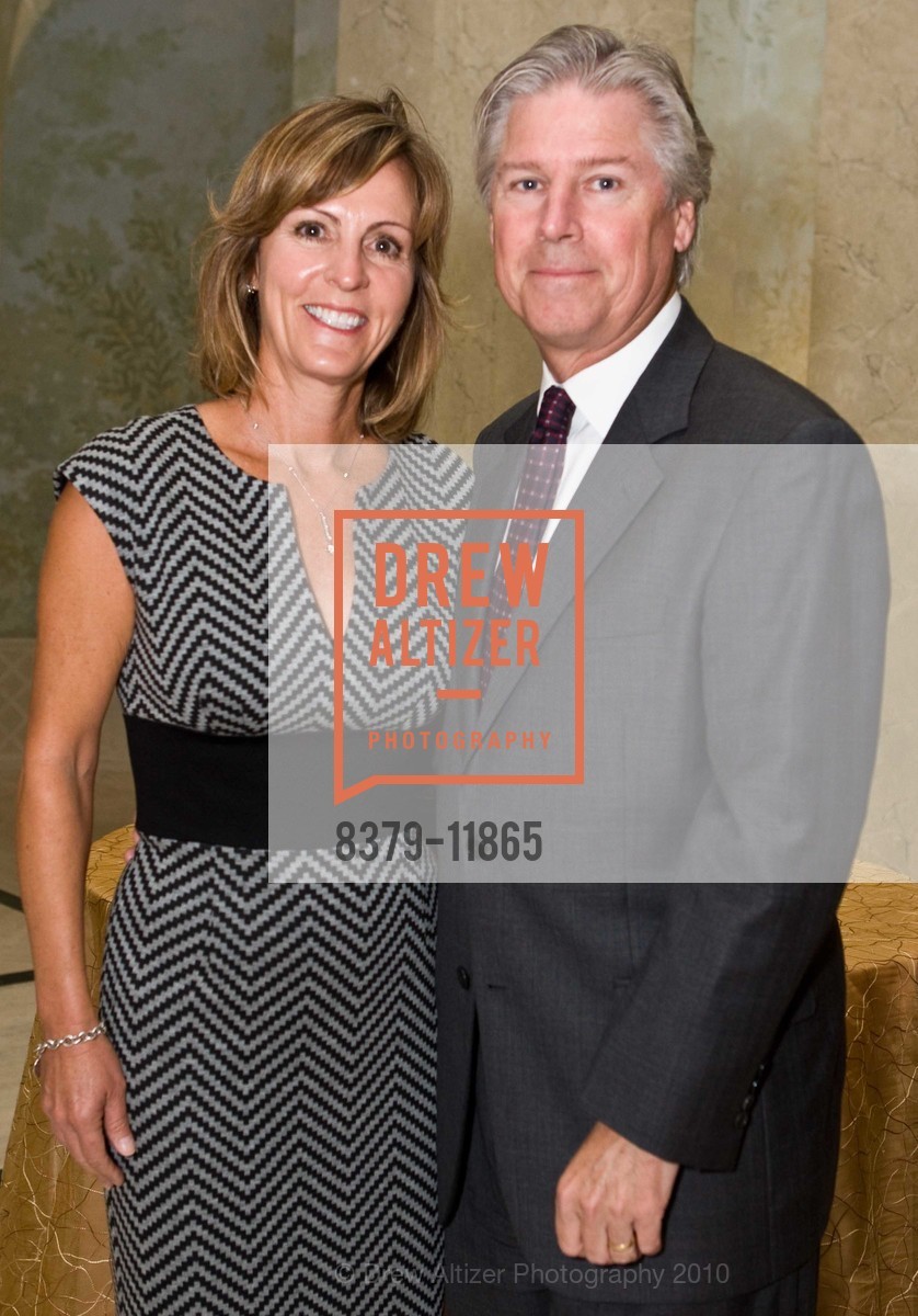 Alice Pidgeon, Tim Pidgeon, Gettys Host SI Auction Salon with Chorus, US, October 23rd, 2010, Photo #8379-11865 Alice Pidgeon, Tim Pidgeon, Photo #8379-11865