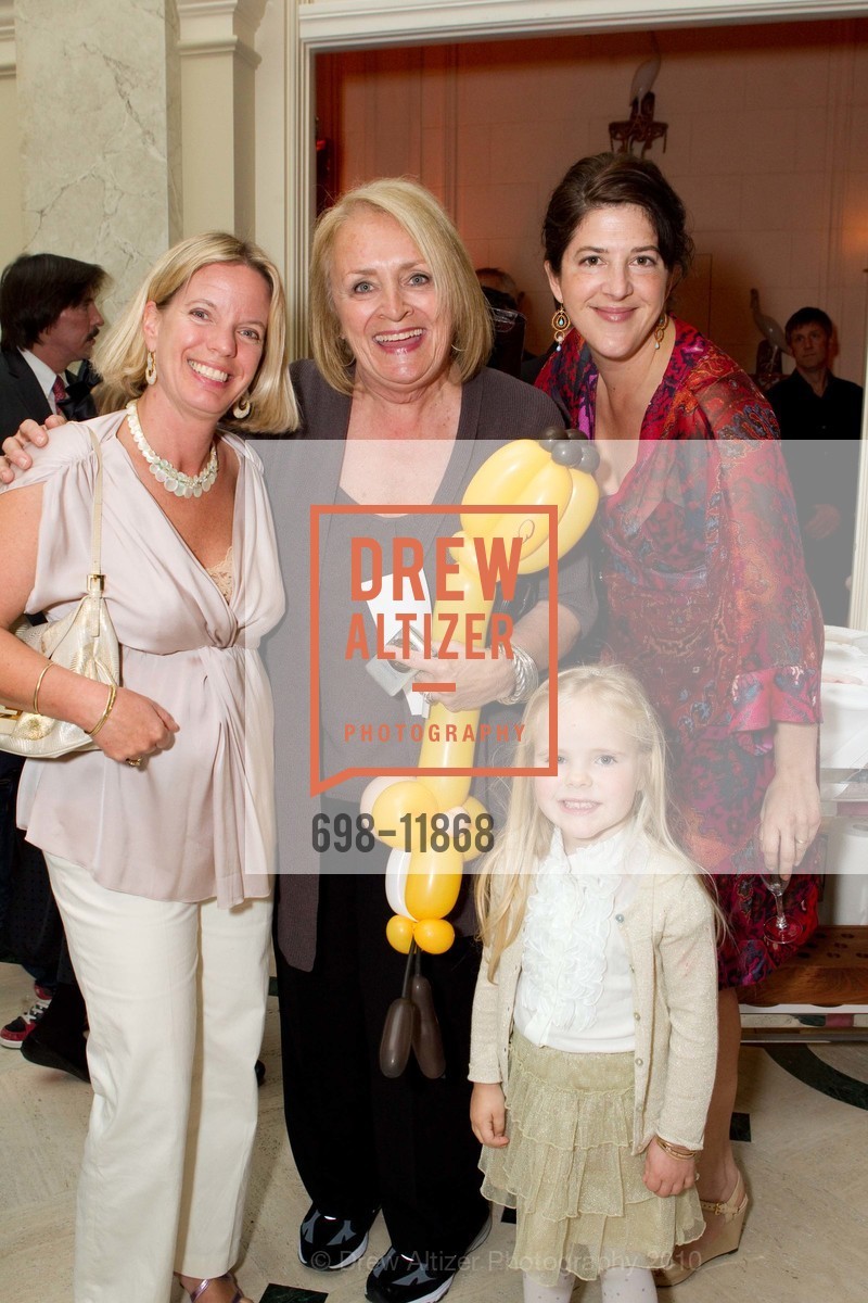 Susie Chappell, Judy O'Brien, Eszter Chappell, Anna O'Brien, SNUGGLY SOIREE 2010 Benefiting UCSF Childrens Hospital, US, March 26th, 2010, Photo #698-11868 Susie Chappell, Judy O'Brien, Eszter Chappell, Anna O'Brien, Photo #698-11868