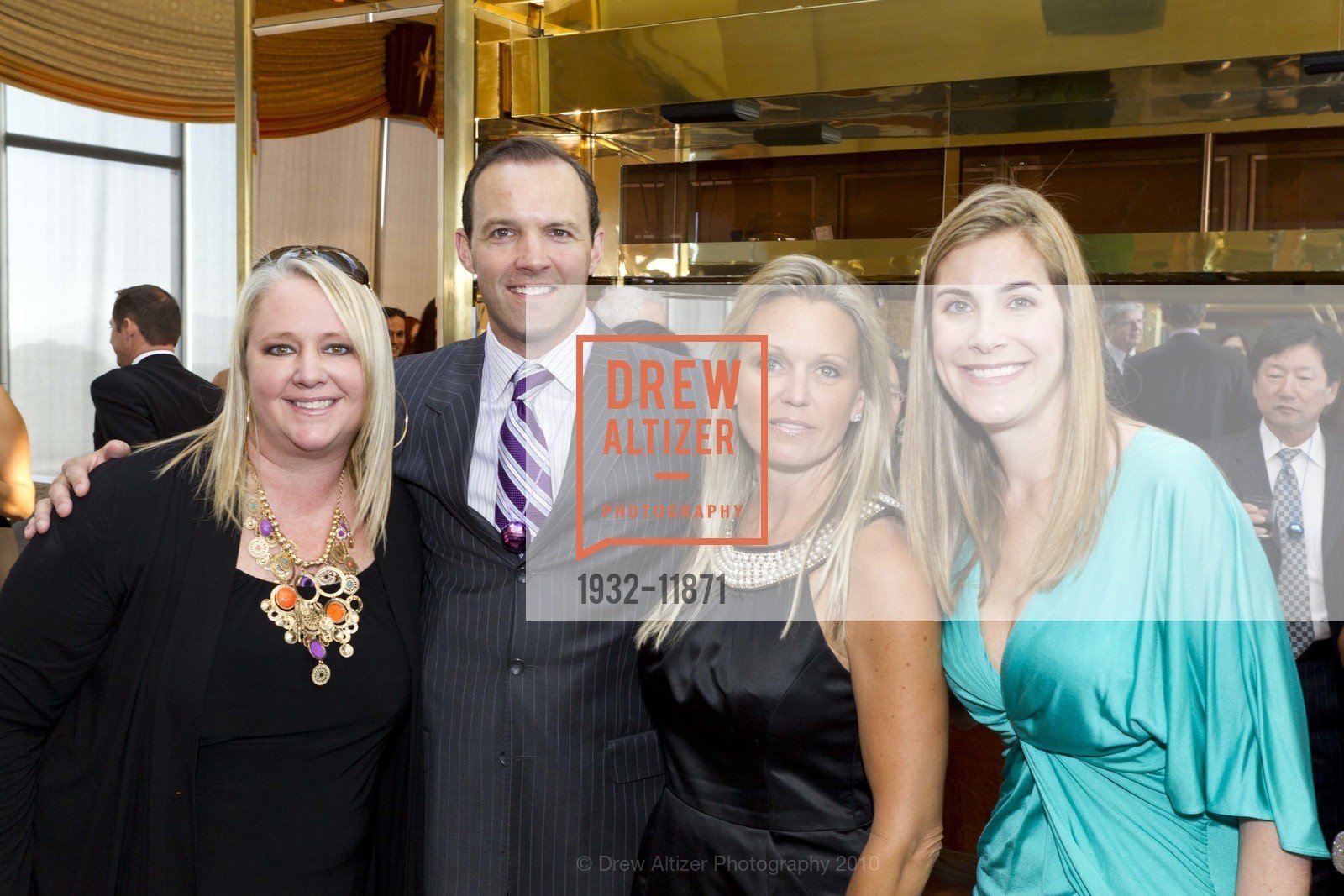 Lori Puccinelli Stern, Bret Hadican, Lisa Newton, Jennifer Cook, Kristi Yamaguchi's DANCING THE NIGHT AWAY Gala, US, June 20th, 2010, Photo #1932-11871 Lori Puccinelli Stern, Bret Hadican, Lisa Newton, Jennifer Cook, Photo #1932-11871