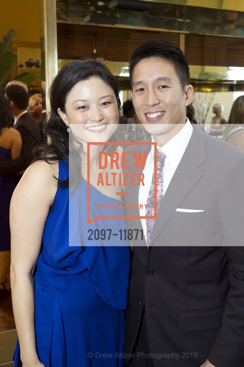 Catherine Wong, Ryan Kwong, Kristi Yamaguchi's DANCING THE NIGHT AWAY Gala, US, June 20th, 2010, Photo #2097-11871 Catherine Wong, Ryan Kwong, Photo #2097-11871