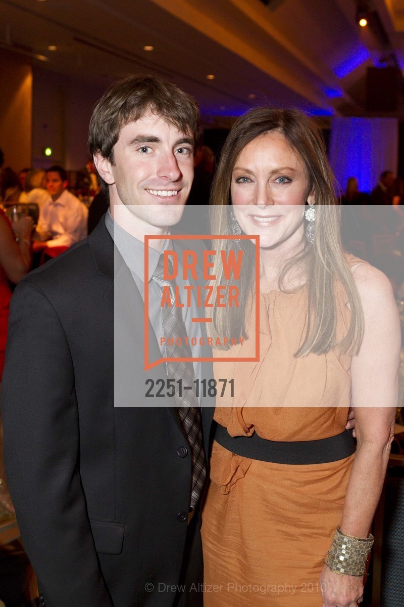 Todd Jenkins, Peggy Fleming-Jenkins, Kristi Yamaguchi's DANCING THE NIGHT AWAY Gala, US, June 20th, 2010, Photo #2251-11871 Todd Jenkins, Peggy Fleming-Jenkins, Photo #2251-11871