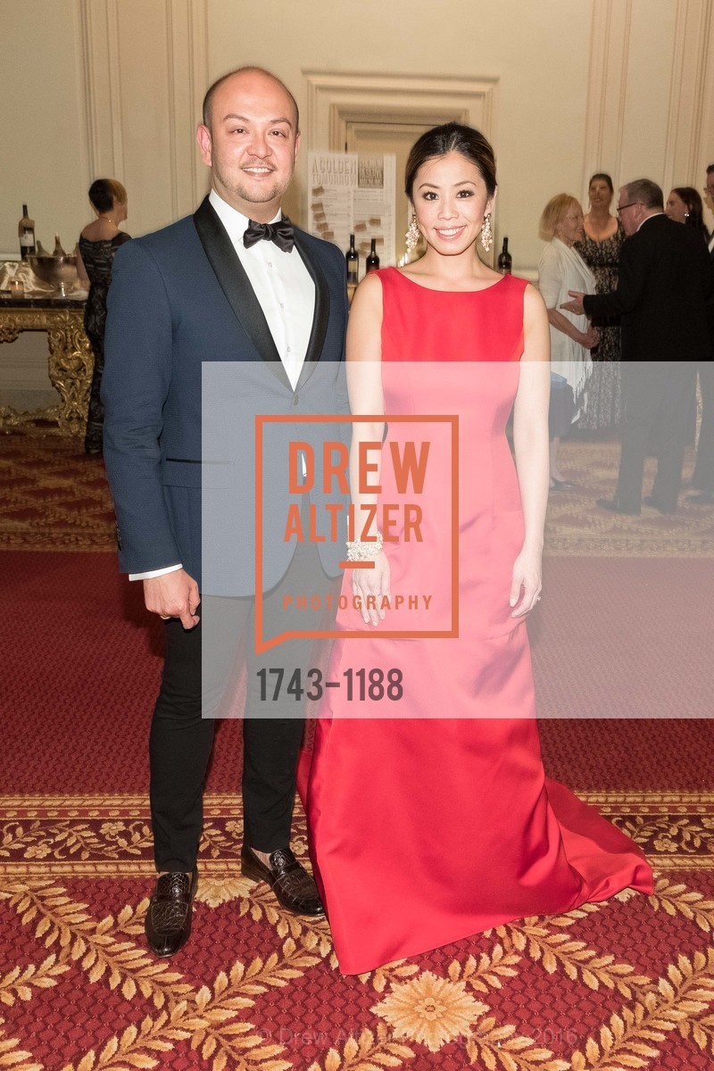 John Christenson, Vanessa Tung, "A Golden Tomorrow" Raphael House's 19th Annual Gala, Palace Hotel. 2 New Montgomery, May 14th, 2016, Photo #1743-1188 John Christenson, Vanessa Tung, Photo #1743-1188