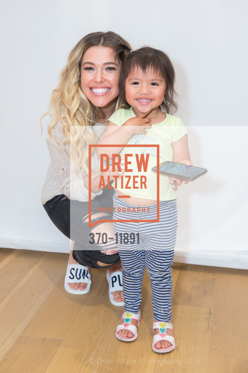 Rachel Platten, Aerie Meet and Greet with #AerieREAL Rachel Platten, AERIE Store. 865 Market Street, May 12th, 2018, Photo #370-11891 Rachel Platten, Photo #370-11891
