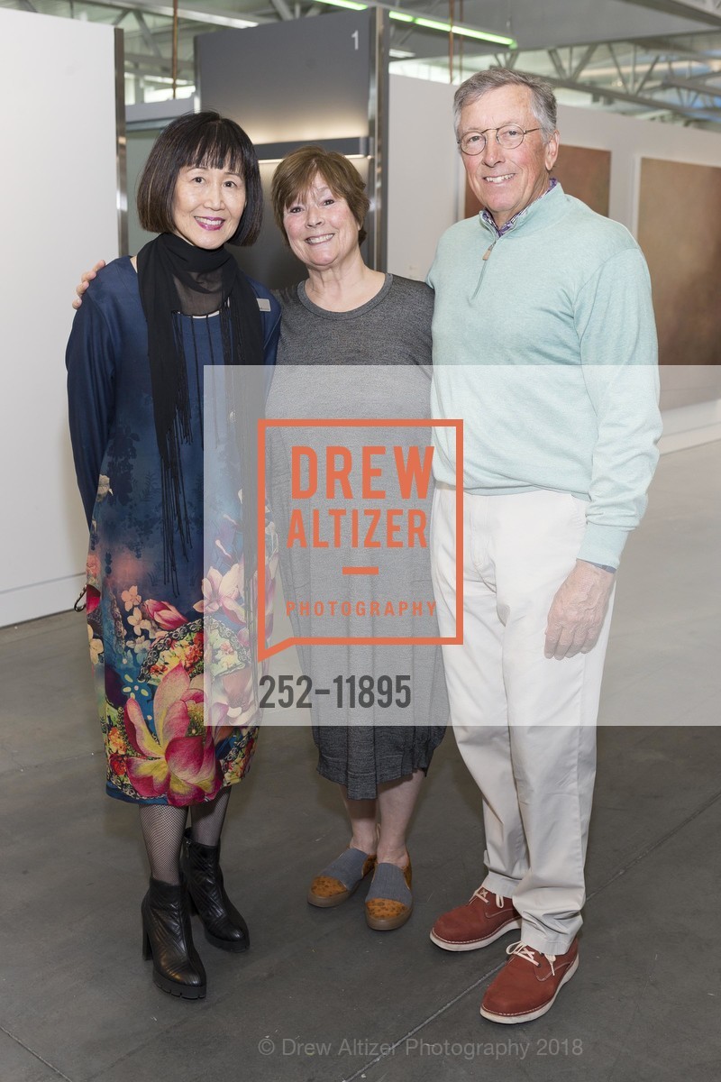 Rebecca Chou, CB Watts, Dick Watts, San Francisco Art Institute Hosts Artist's Reception for Kehinde Wiley, SFAI Fort Mason Campus. Pier 2, Fort Mason, May 13th, 2018, Photo #252-11895 Rebecca Chou, CB Watts, Dick Watts, Photo #252-11895