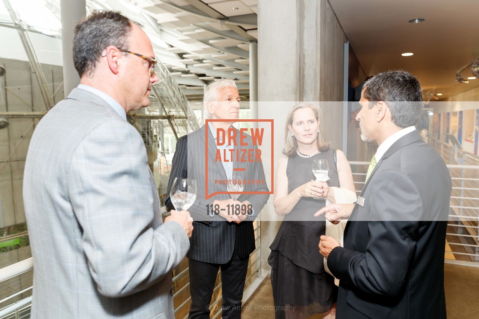 Tim Weed, Liebe Patterson, Big Bang Gala 2018 benefiting the California Acedemy of Sciences, California Academy of Sciences, Photo #118-11898 Tim Weed, Liebe Patterson, Photo #118-11898