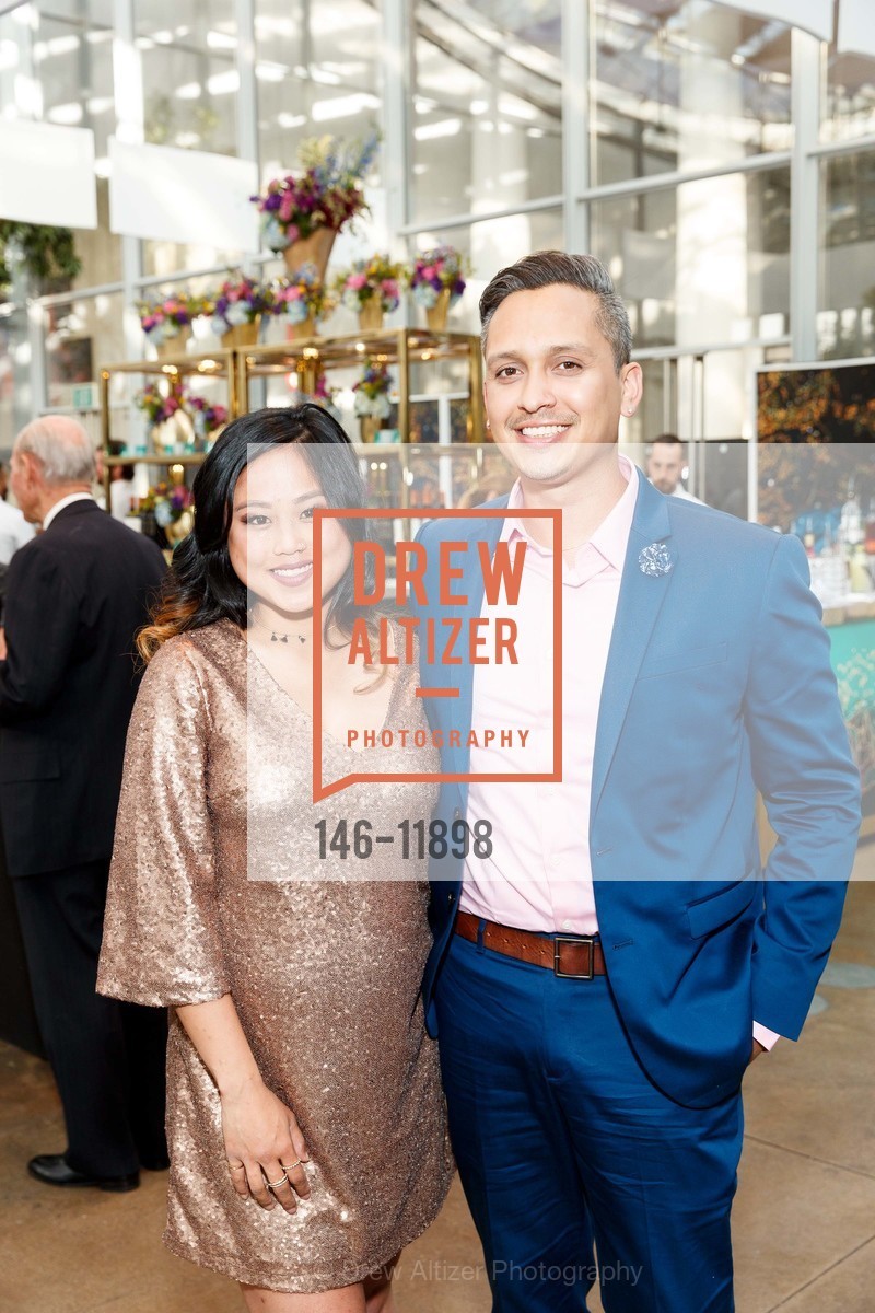 Sergia Casino, Bobby Peruch, Big Bang Gala 2018 benefiting the California Acedemy of Sciences, California Academy of Sciences, Photo #146-11898 Sergia Casino, Bobby Peruch, Photo #146-11898