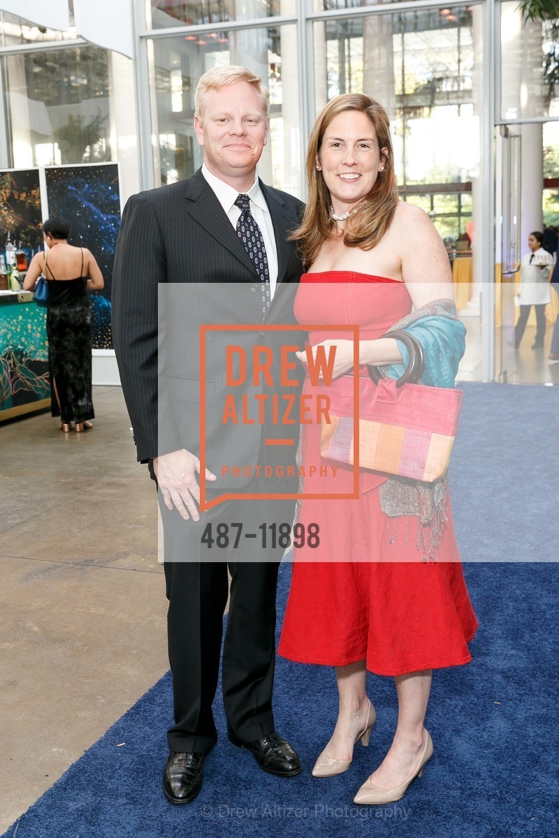 Mac McConnell, Lindsay Hower, Photo #487-11898