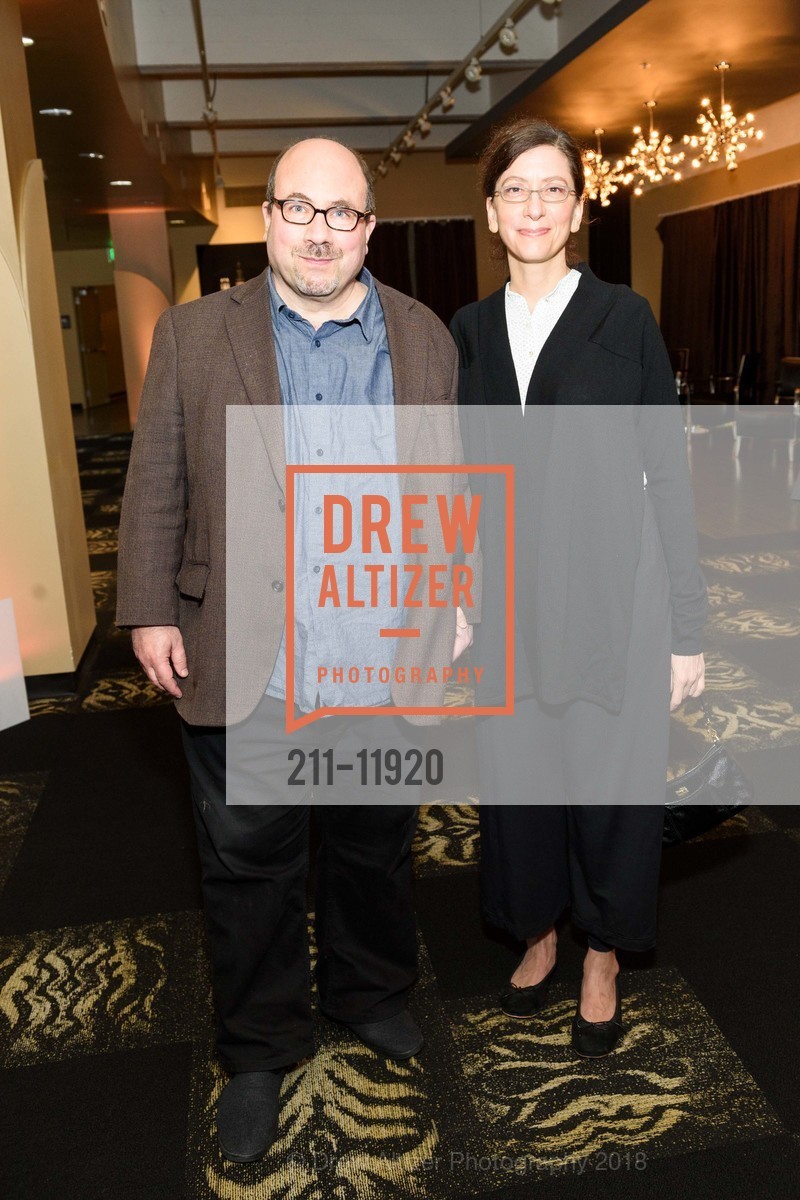 Craig Newmark, Eileen Newmark, Photo #211-11920