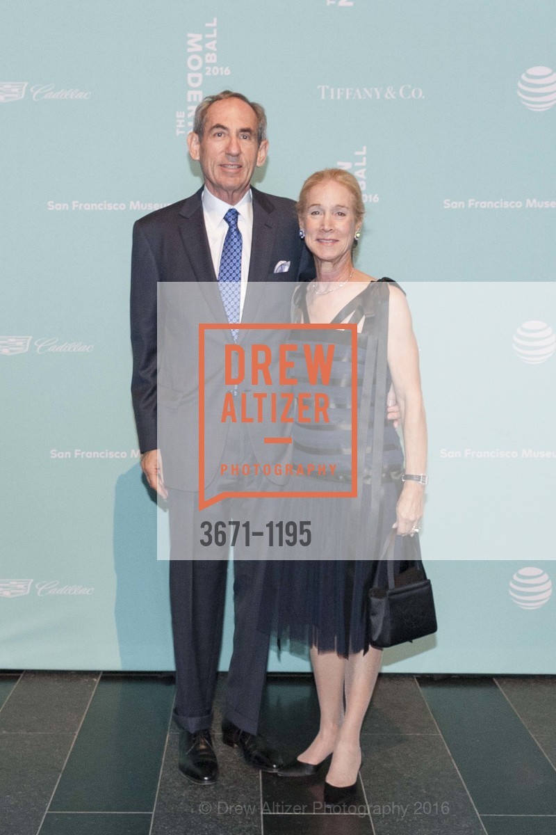 Deborah Novack, Kenneth Novack, SFMOMA Modern Ball 2016, SFMOMA. 151 3rd St, May 12th, 2016, Photo #3671-1195 Deborah Novack, Kenneth Novack, Photo #3671-1195