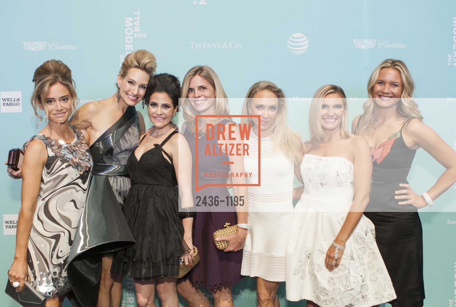 Silvia Edwards, Rachel Bowman, Francesca Salih, Suzanne Crandall, Staci Cole, Jill Woodman, Katie Simpson, SFMOMA Modern Ball 2016, SFMOMA. 151 3rd St, May 12th, 2016, Photo #2436-1195 Silvia Edwards, Rachel Bowman, Francesca Salih, Suzanne Crandall, Staci Cole, Jill Woodman, Katie Simpson, Photo #2436-1195