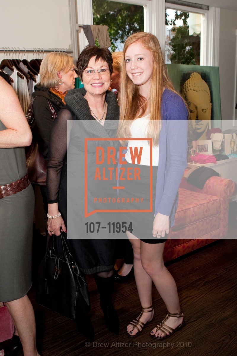Jane Poppelreiter, Erin Murphy, "Eye on Fashion" Benefiting Jack McGovern Coats' Disease Foundation, US, March 26th, 2010, Photo #107-11954 Jane Poppelreiter, Erin Murphy, Photo #107-11954