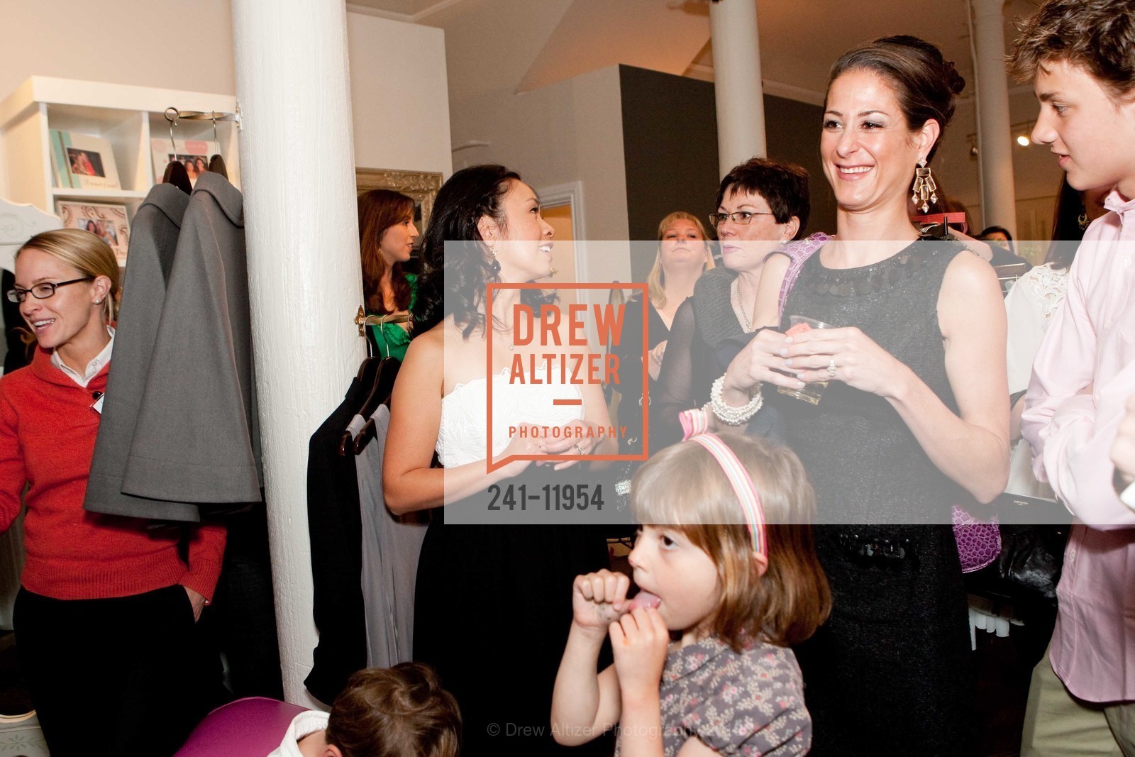 Nielma Hock, Ashley Harper, Kristen Harper, Audrey Harper, "Eye on Fashion" Benefiting Jack McGovern Coats' Disease Foundation, US, March 26th, 2010, Photo #241-11954 Nielma Hock, Ashley Harper, Kristen Harper, Audrey Harper, Photo #241-11954