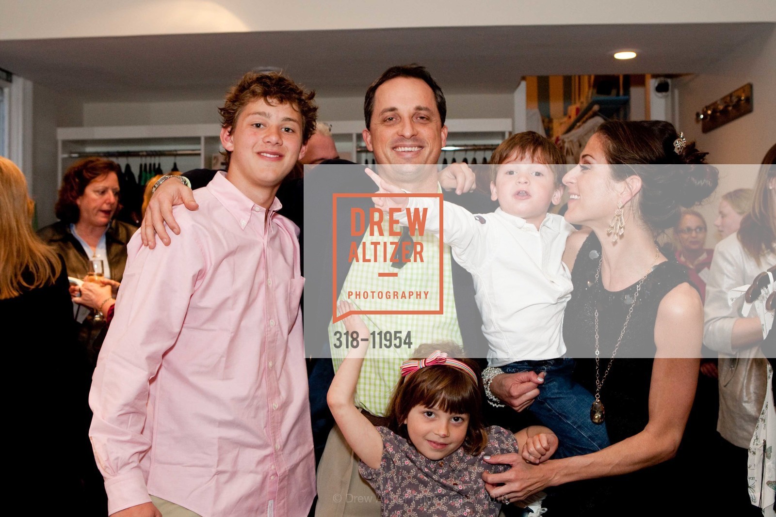 Alex Harper, Tyson Harper, Audrey Harper, Ashley Harper, Kristen Harper, "Eye on Fashion" Benefiting Jack McGovern Coats' Disease Foundation, US, March 26th, 2010, Photo #318-11954 Alex Harper, Tyson Harper, Audrey Harper, Ashley Harper, Kristen Harper, Photo #318-11954