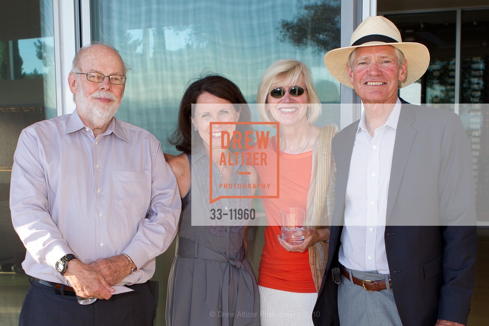 George Brown, Uta Landy, Philip Darney, Jan and John Zakin Host a Wine Country Dinner Benefiting Engender Health, US, September 26th, 2010, Photo #33-11960 George Brown, Uta Landy, Philip Darney, Photo #33-11960