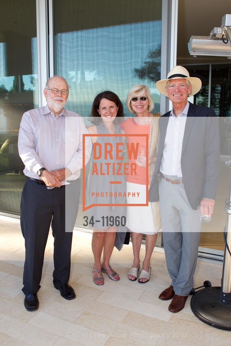 George Brown, Pam Barnes, Uta Landy, Philip Darney, Jan and John Zakin Host a Wine Country Dinner Benefiting Engender Health, US, September 26th, 2010, Photo #34-11960 George Brown, Pam Barnes, Uta Landy, Philip Darney, Photo #34-11960
