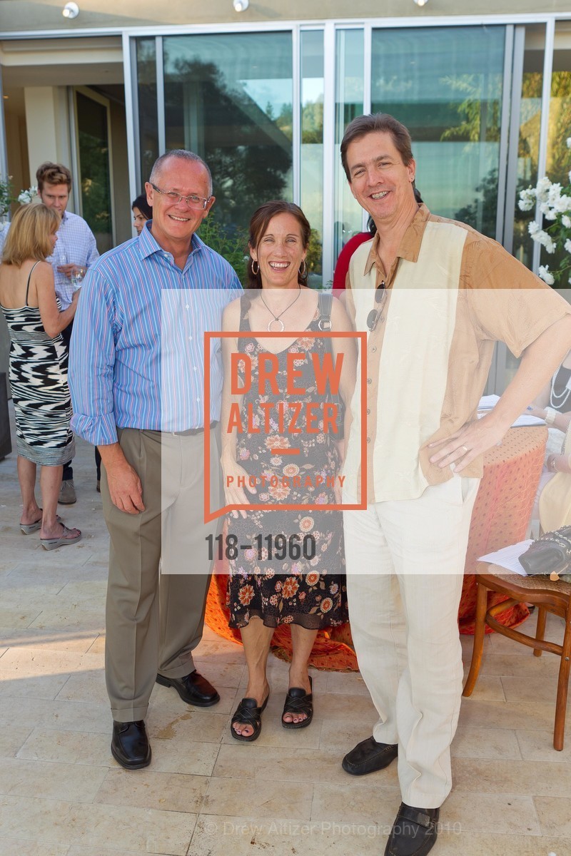 Terry Jezowski, Laura Petersen, Brian Arbogast, Jan and John Zakin Host a Wine Country Dinner Benefiting Engender Health, US, September 26th, 2010, Photo #118-11960 Terry Jezowski, Laura Petersen, Brian Arbogast, Photo #118-11960