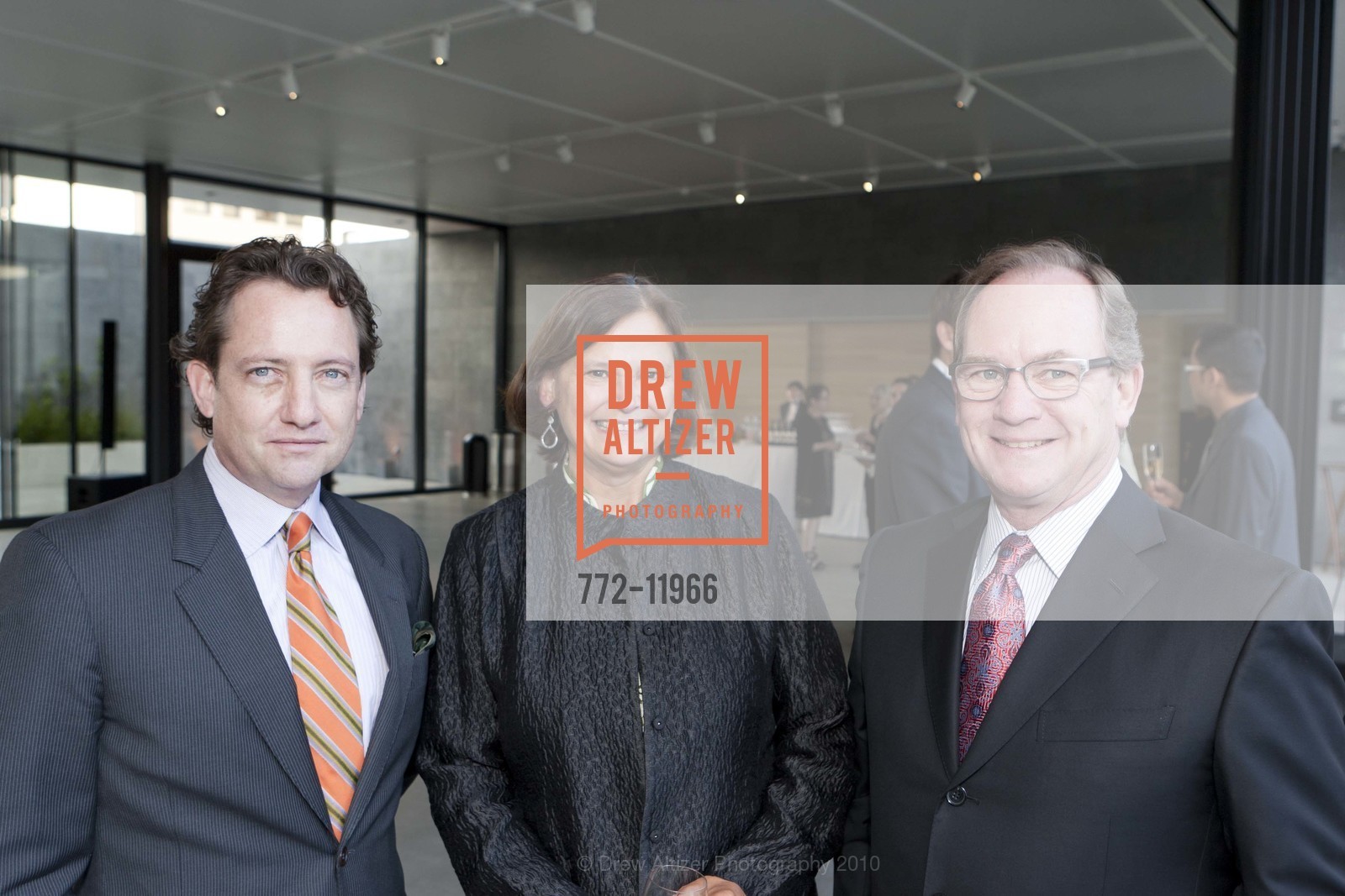 Blair Winn, Paulette Ryan, Paul Ryan, The San Francisco Museum of Modern Art Celebrates 75 years with the 2010 Modern Ball, US, May 15th, 2010, Photo #772-11966 Blair Winn, Paulette Ryan, Paul Ryan, Photo #772-11966