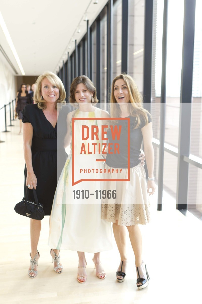 Renee Hellman, Ali Walecka, Shellan Isackson, Photo #1910-11966