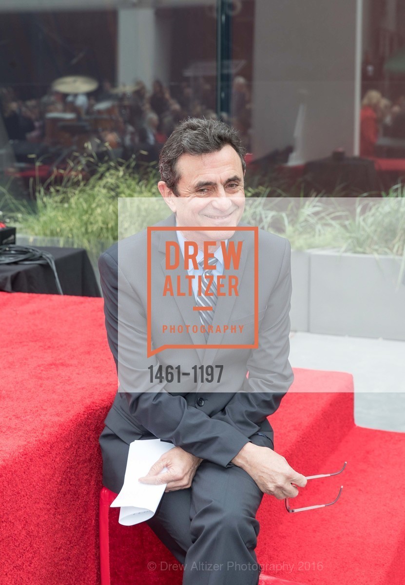 Neal Benezra, SFMOMA Ribbon Cutting Opening Day, SFMOMA. 151 3rd St, May 13th, 2016, Photo #1461-1197 Neal Benezra, Photo #1461-1197