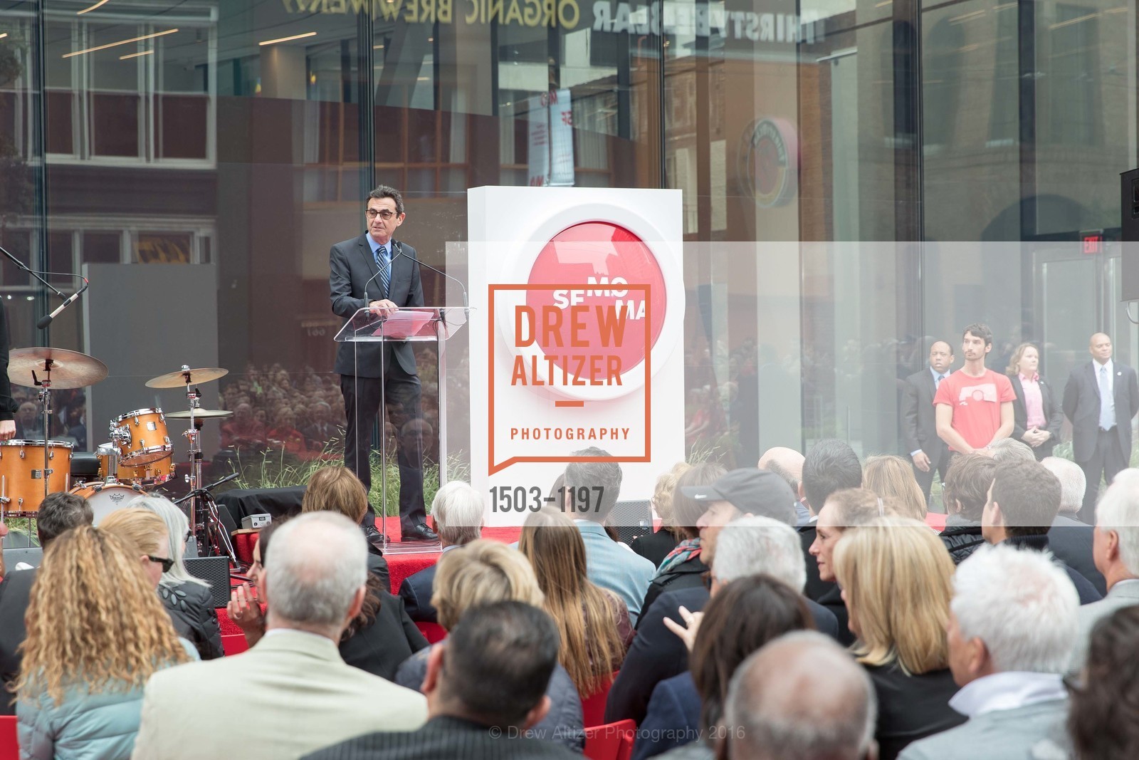 Neal Benezra, SFMOMA Ribbon Cutting Opening Day, SFMOMA. 151 3rd St, May 13th, 2016, Photo #1503-1197 Neal Benezra, Photo #1503-1197
