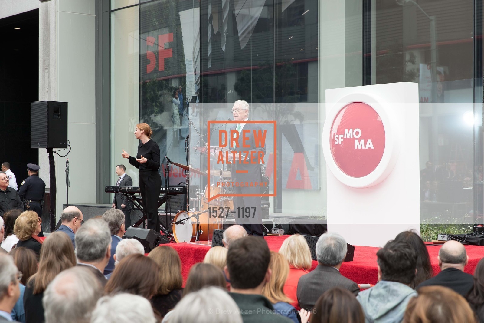 Charles Schwab, SFMOMA Ribbon Cutting Opening Day, SFMOMA. 151 3rd St, May 13th, 2016, Photo #1527-1197 Charles Schwab, Photo #1527-1197