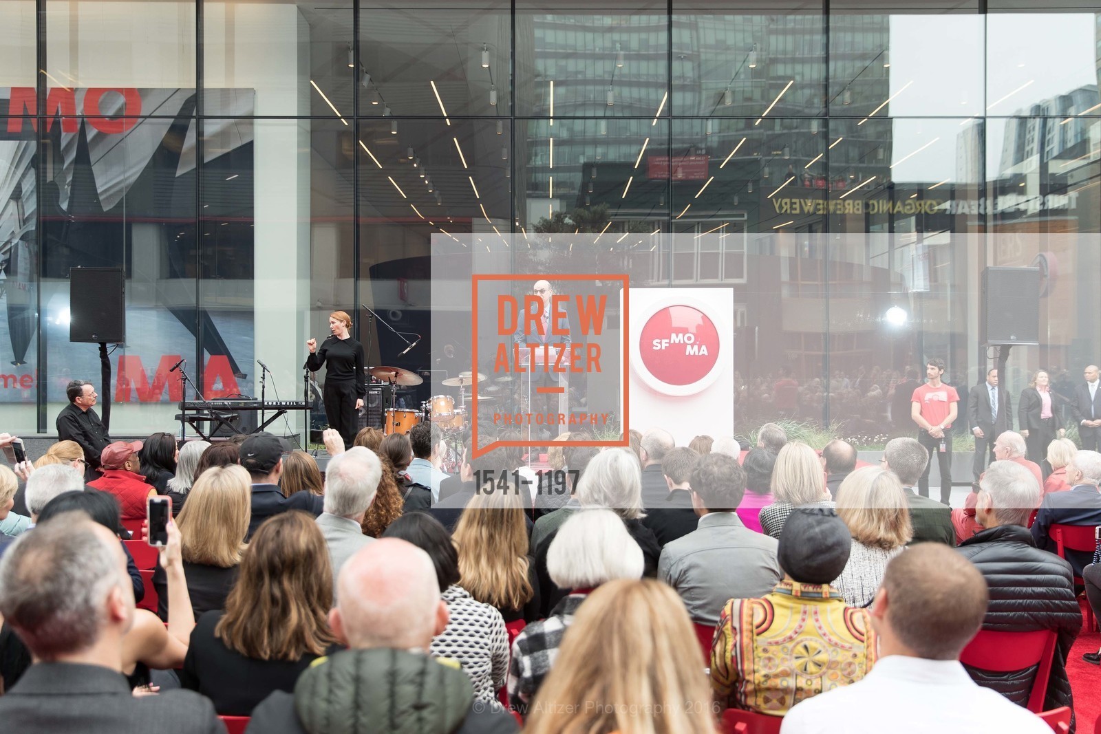 Atmosphere, SFMOMA Ribbon Cutting Opening Day, SFMOMA. 151 3rd St, May 13th, 2016, Photo #1541-1197 Atmosphere, Photo #1541-1197