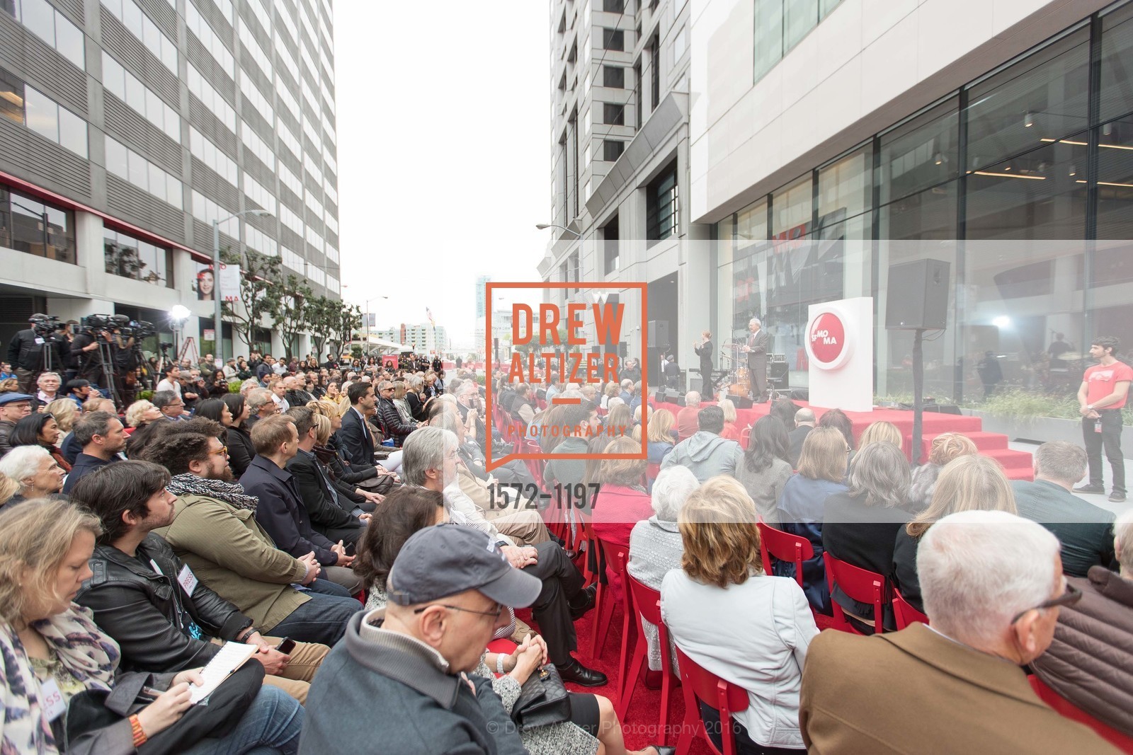 Atmosphere, SFMOMA Ribbon Cutting Opening Day, SFMOMA. 151 3rd St, May 13th, 2016, Photo #1572-1197 Atmosphere, Photo #1572-1197