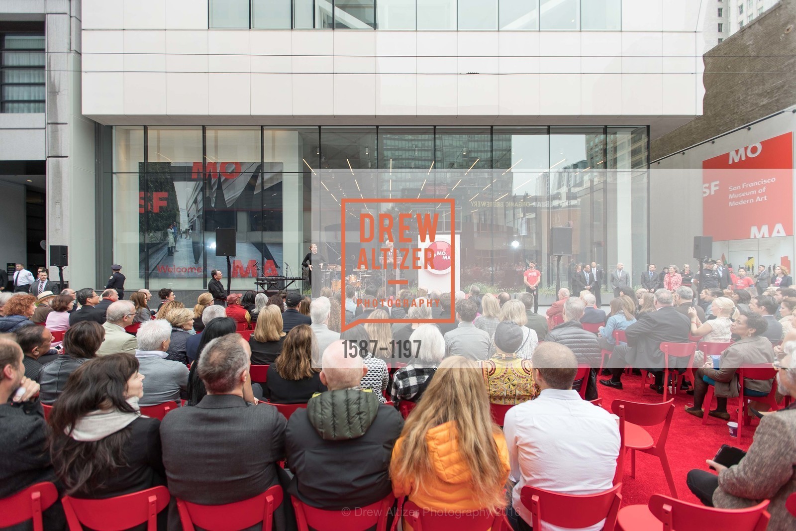 Atmosphere, SFMOMA Ribbon Cutting Opening Day, SFMOMA. 151 3rd St, May 13th, 2016, Photo #1587-1197 Atmosphere, Photo #1587-1197