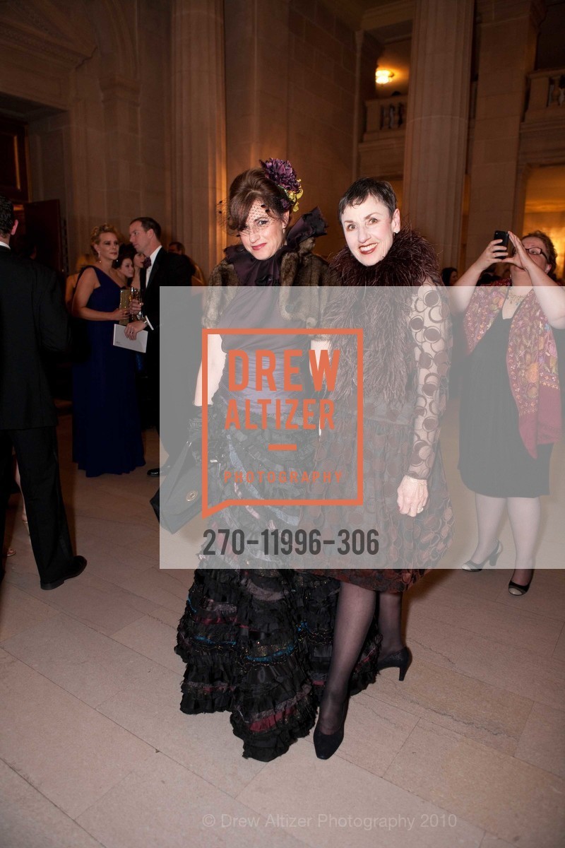 Robin Goldman, Gail Bradley, SF Ballet Opening Night Gala: Silver Celebration, US, January 21st, 2010, Photo #270-11996-306 Robin Goldman, Gail Bradley, Photo #270-11996-306