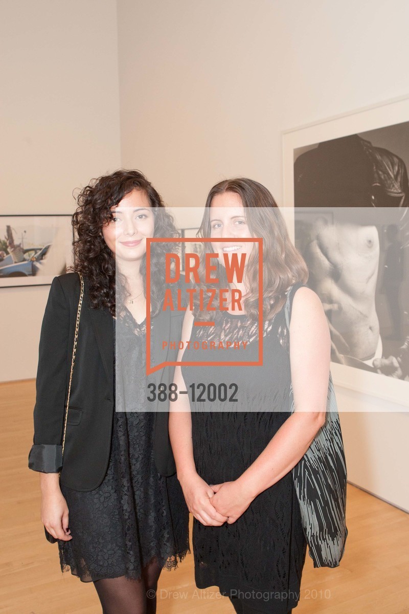 Amelia Sechman, Dru Donovan, SFMOMA OPENING RECEPTION FOR "EXPOSED" and "CARTIER-BRESSON", US, October 28th, 2010, Photo #388-12002 Amelia Sechman, Dru Donovan, Photo #388-12002