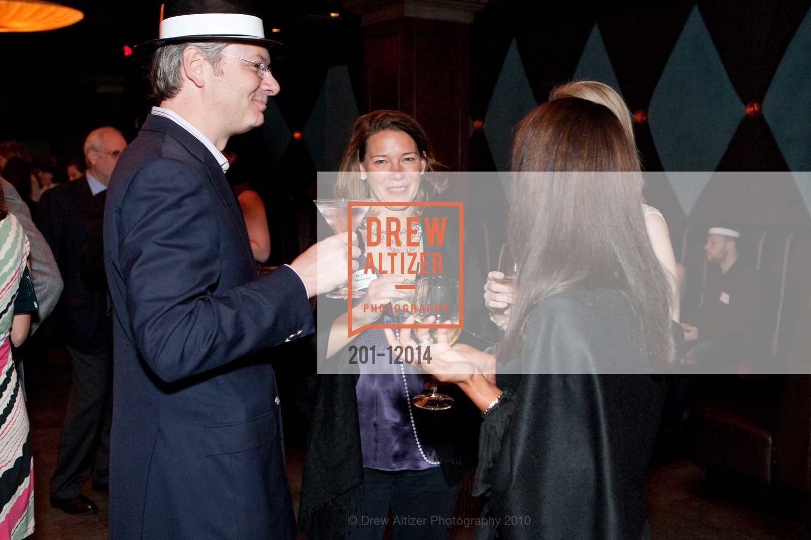 Emmanuel DeSousa, Jessica Kosmowski, Raphael House Gala Launch, US, February 26th, 2010, Photo #201-12014 Emmanuel DeSousa, Jessica Kosmowski, Photo #201-12014