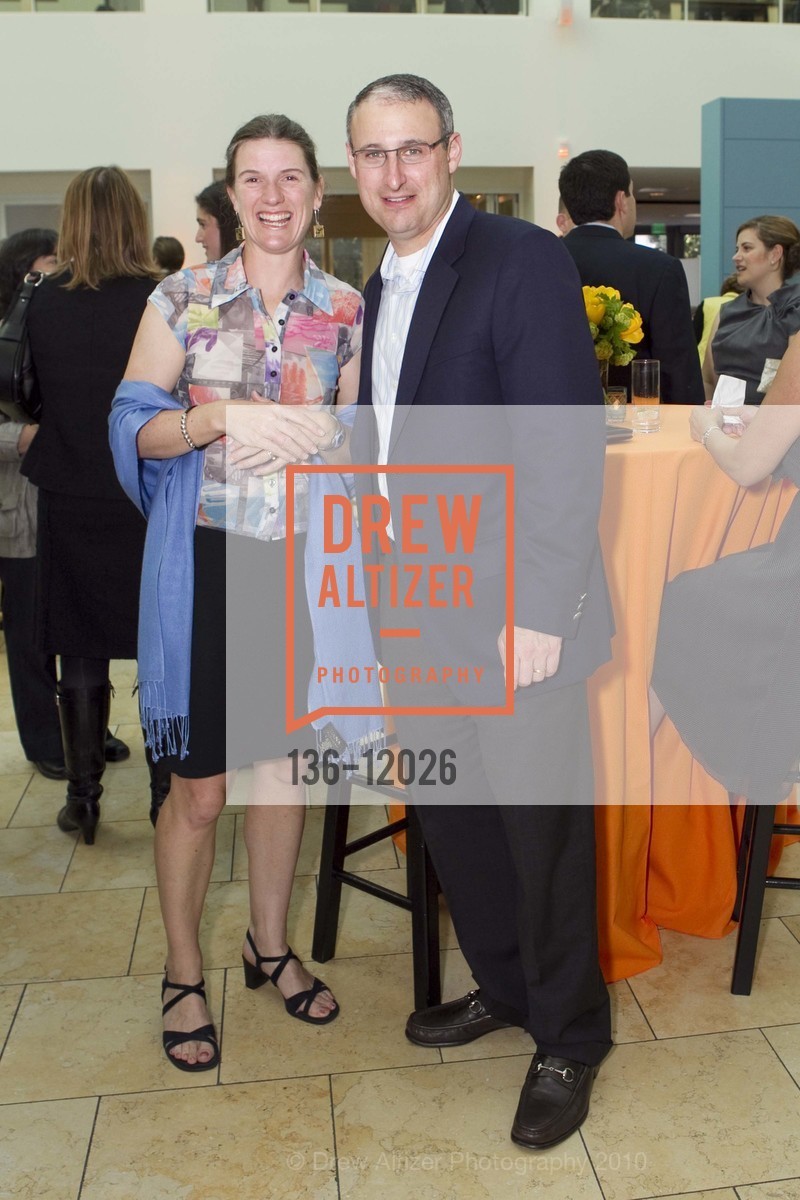 Kristin Glickman, Jamie Weinstein, Showcase: a Celebration fundraiser for JCCSF featuring MANDY PATINKIN, US, April 18th, 2010, Photo #136-12026 Kristin Glickman, Jamie Weinstein, Photo #136-12026