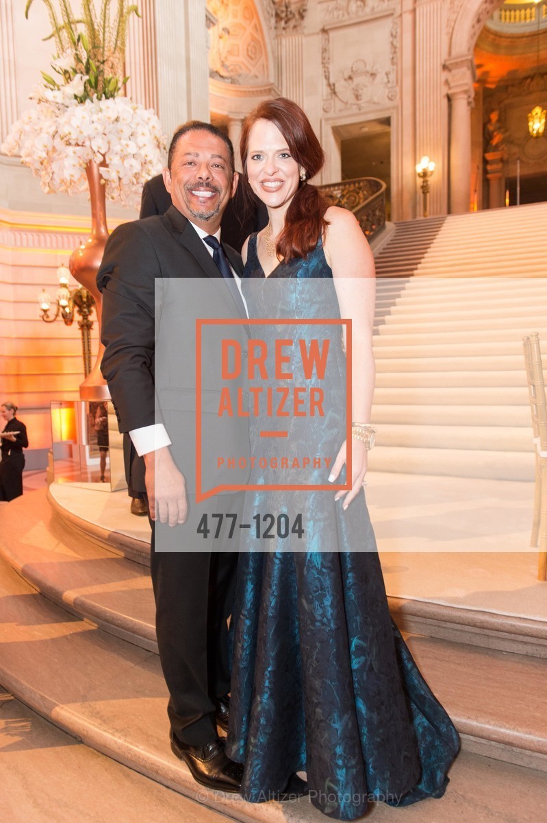 Ash Shehata, Laura Young, Humankindness Gala, City Hall, Photo #477-1204 Ash Shehata, Laura Young, Photo #477-1204